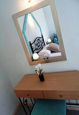 Miroir dans la chambre