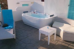 Balcon avec jacuzzi privé